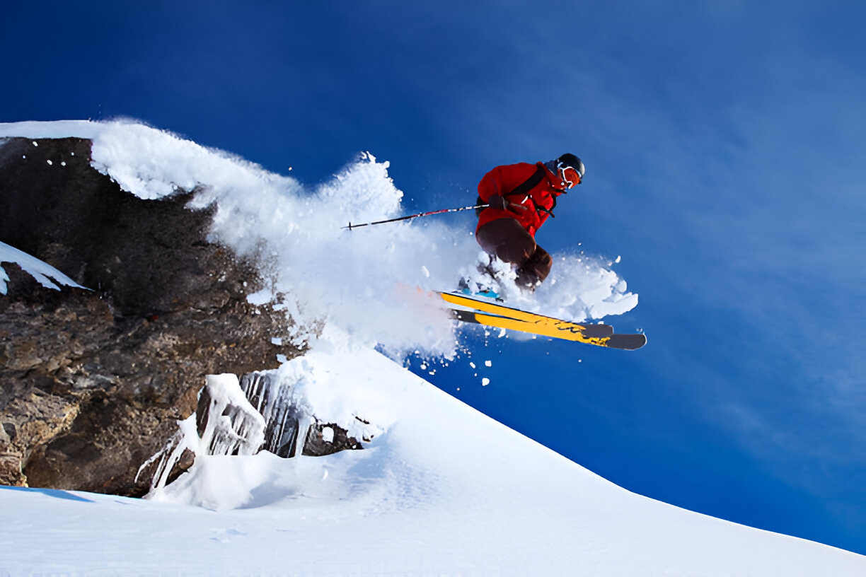 Skiing tour packages kashmir