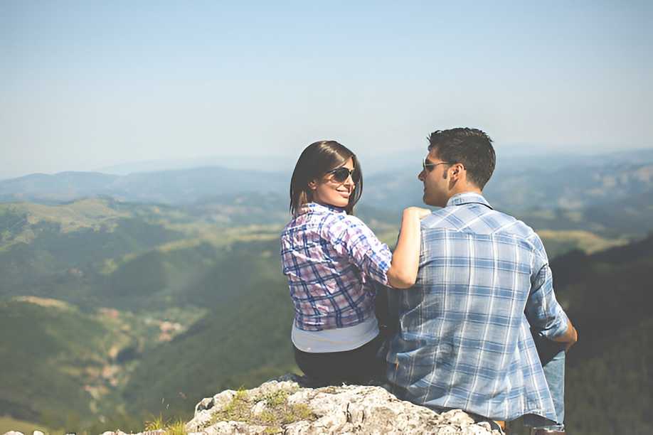 Romantic couple on their honeymoon to kashmir 